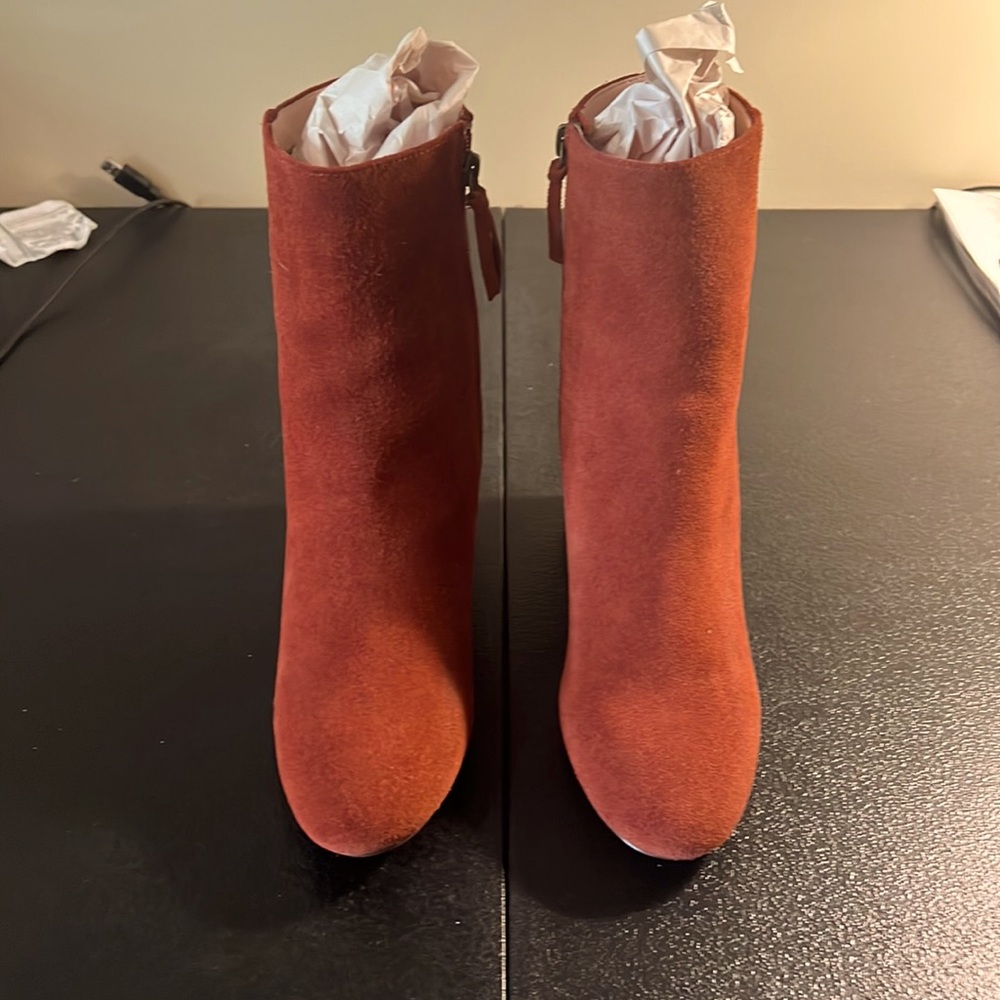 Pristine J.Crew Heeled Suede Ankle Boots - Sienna Brown